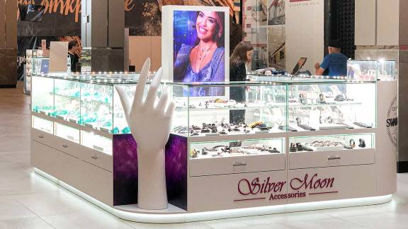 В ТРЦ Palazzo открылся островок Silver Moon!